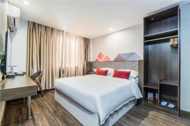 柏曼酒店无锡湖滨商业街店